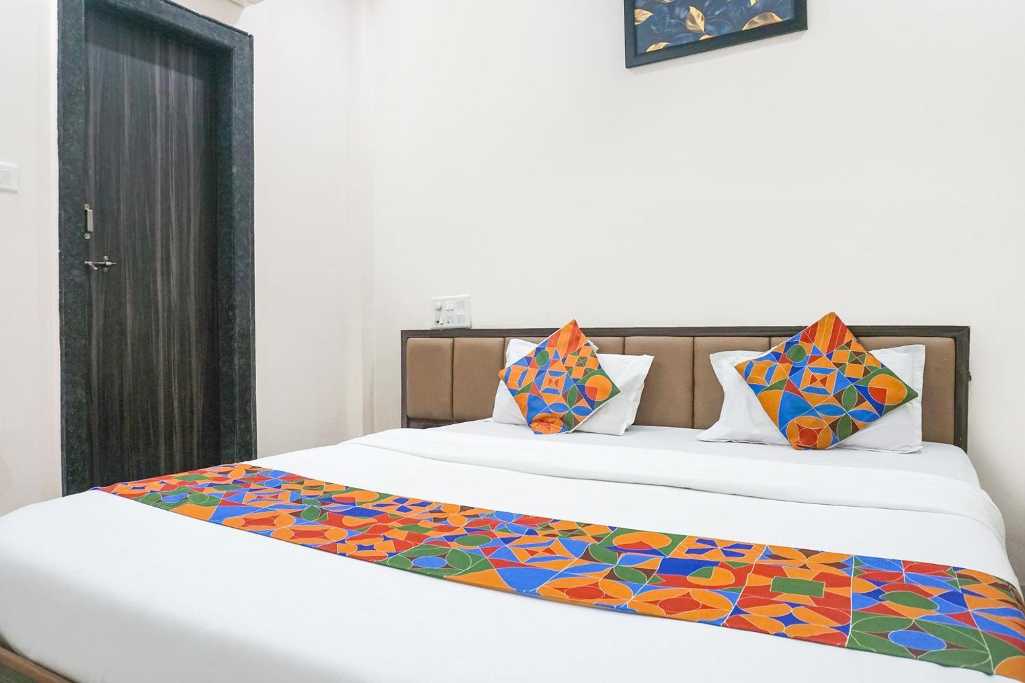 Fabhotel Rachana Residency - Nr Shivaji Nagar Metro Station Pune Eksteriør bilde