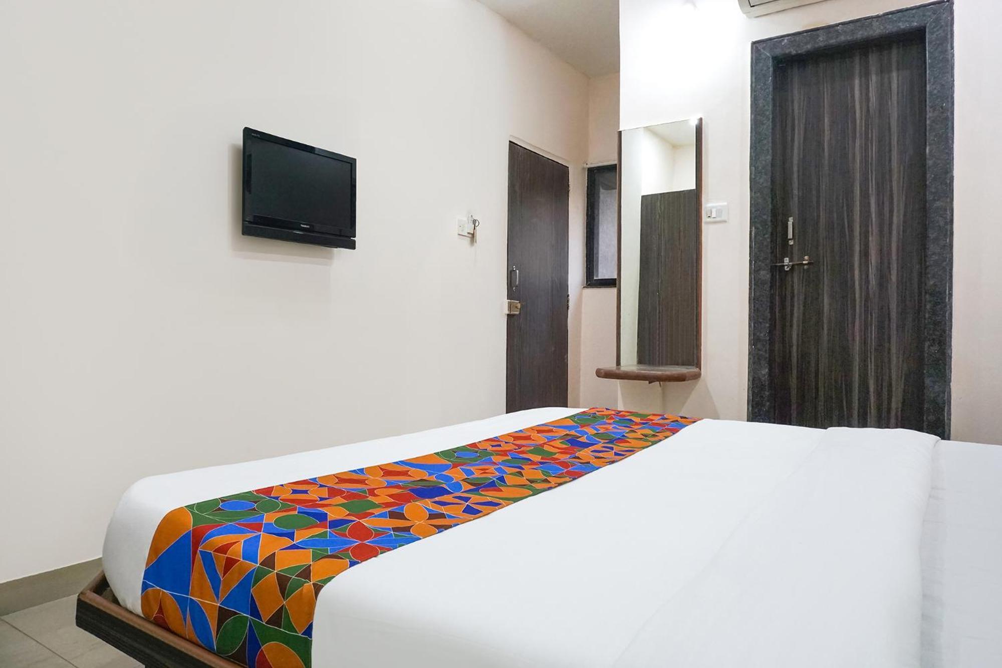 Fabhotel Rachana Residency - Nr Shivaji Nagar Metro Station Pune Eksteriør bilde