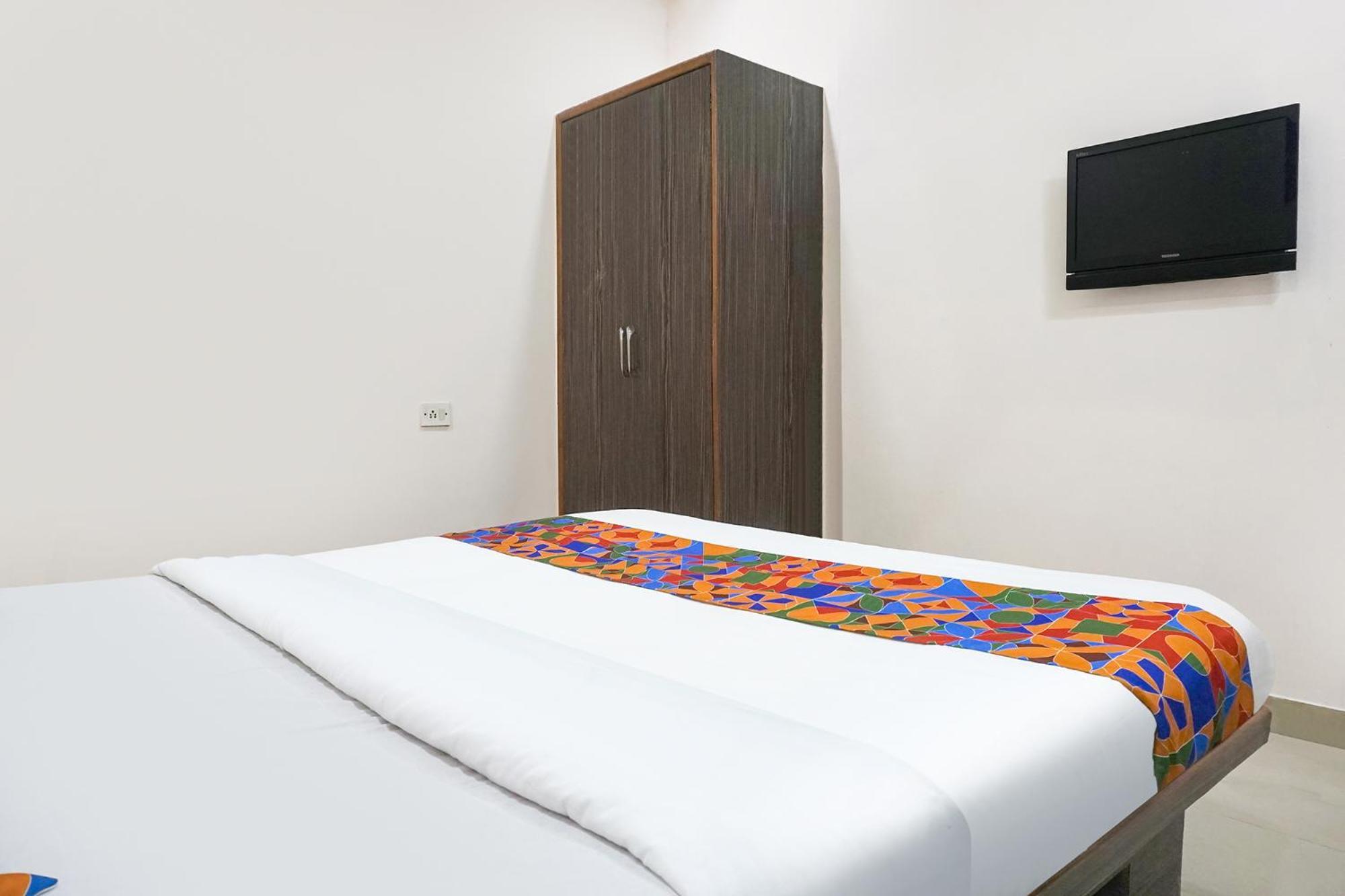 Fabhotel Rachana Residency - Nr Shivaji Nagar Metro Station Pune Eksteriør bilde