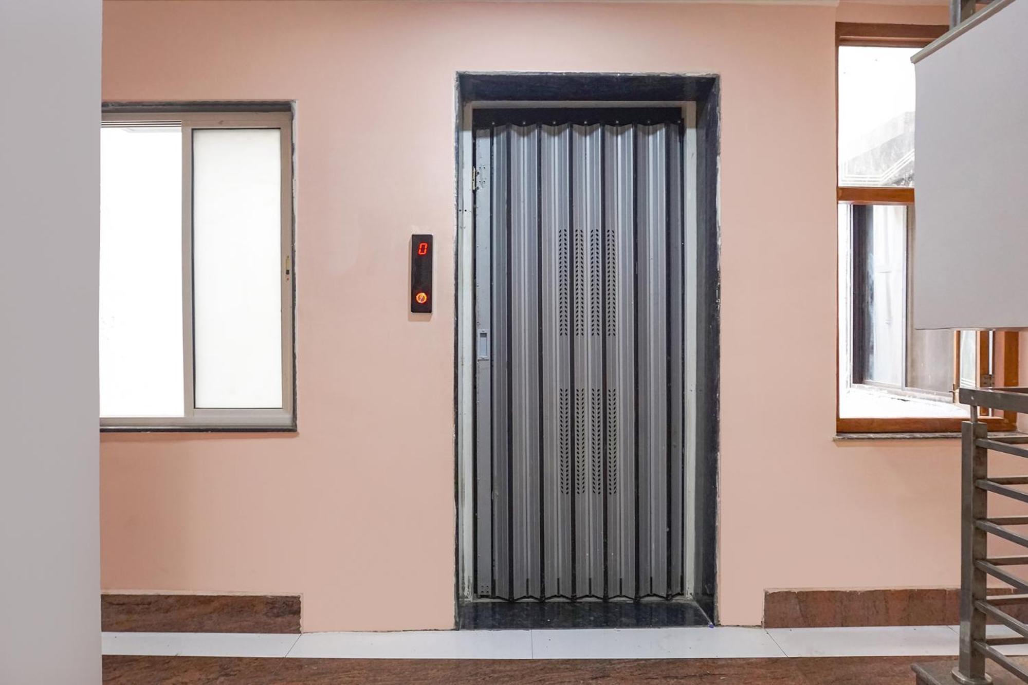 Fabhotel Rachana Residency - Nr Shivaji Nagar Metro Station Pune Eksteriør bilde
